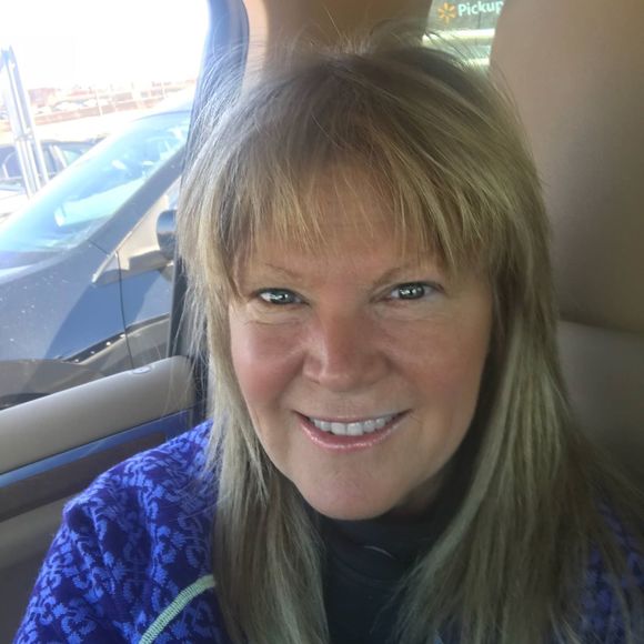 Meet your Posher, Janet - Picture 1 of 1